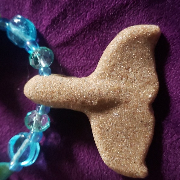 Pearl mother of Pearl glass necklace w/sand pendent - Picture 4 of 6